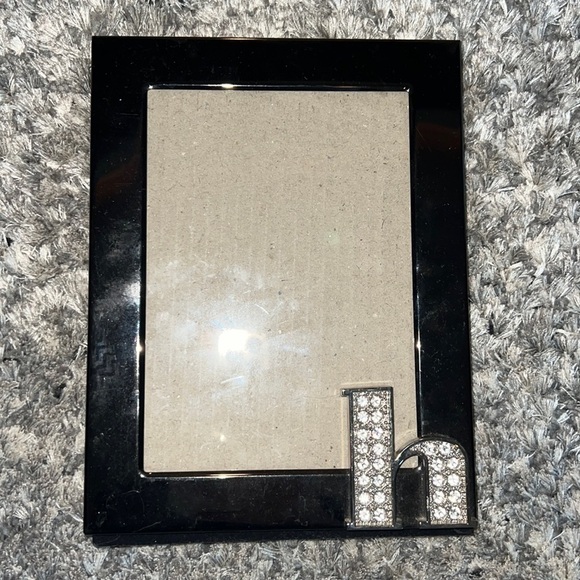H Picture Frame - Picture 1 of 1